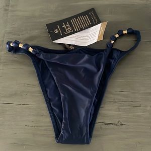 VIX  solid Paula BTM BR